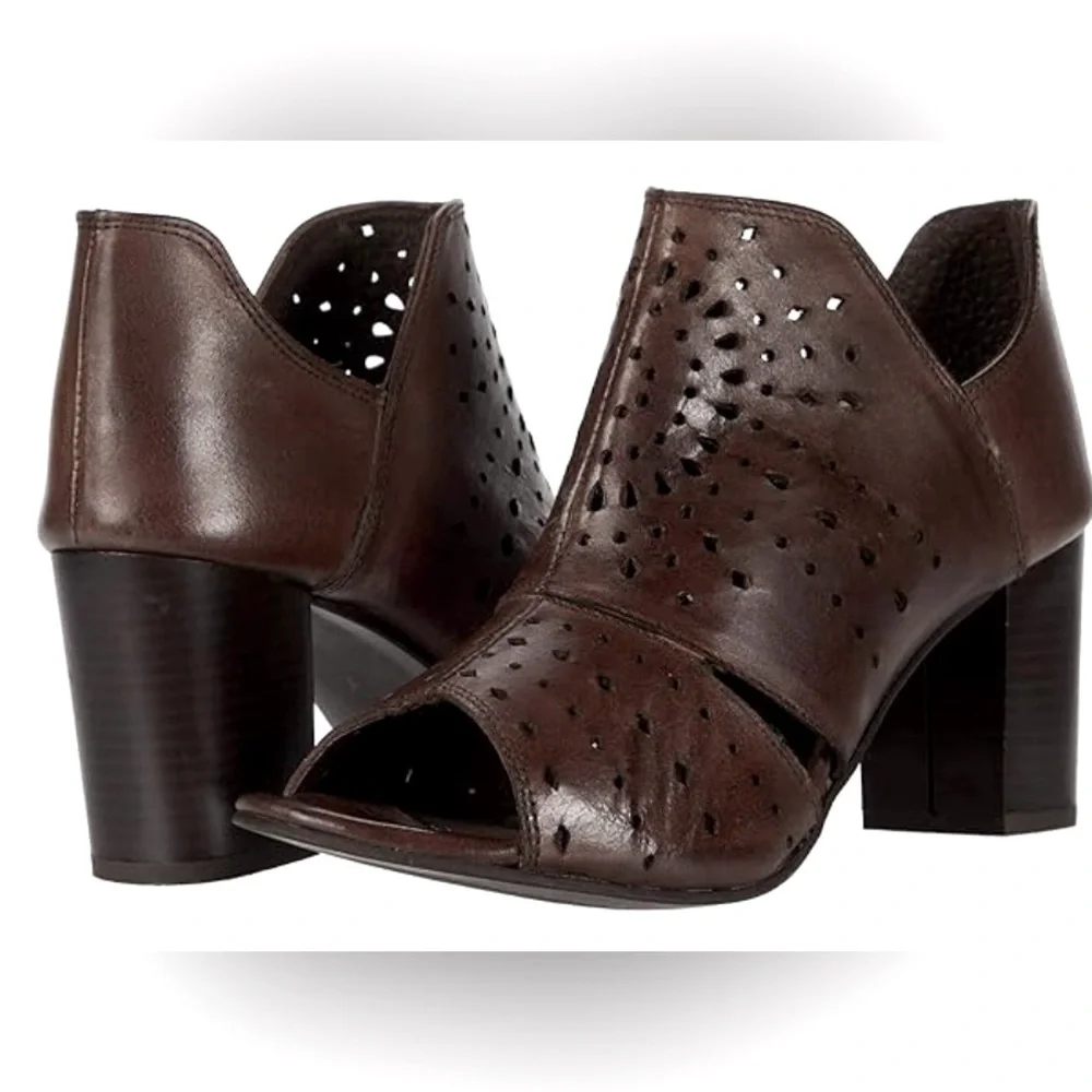 Beautiful brown Roper booties - Picture 1 of 6